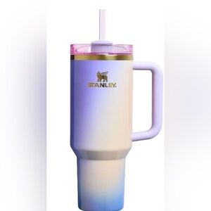 Stanley 30 oz Stainless Steel H2.0
Flowstate Quencher Tumbler Glinda For Good